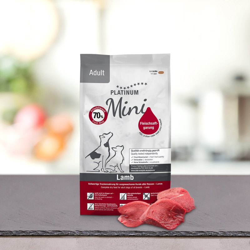 PLATINUM Adult Lamb Mini – polovlhké krmivo pro psy – 900 g + pamlsek PLATINUM Xmas-Bits Iberico 150 g ZDARMA - foto 1